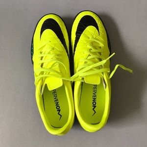 Nike Shoes - Nike Hypervenom Phelon II TF Nike Shoes - Nike Hypervenom Phelon II TF